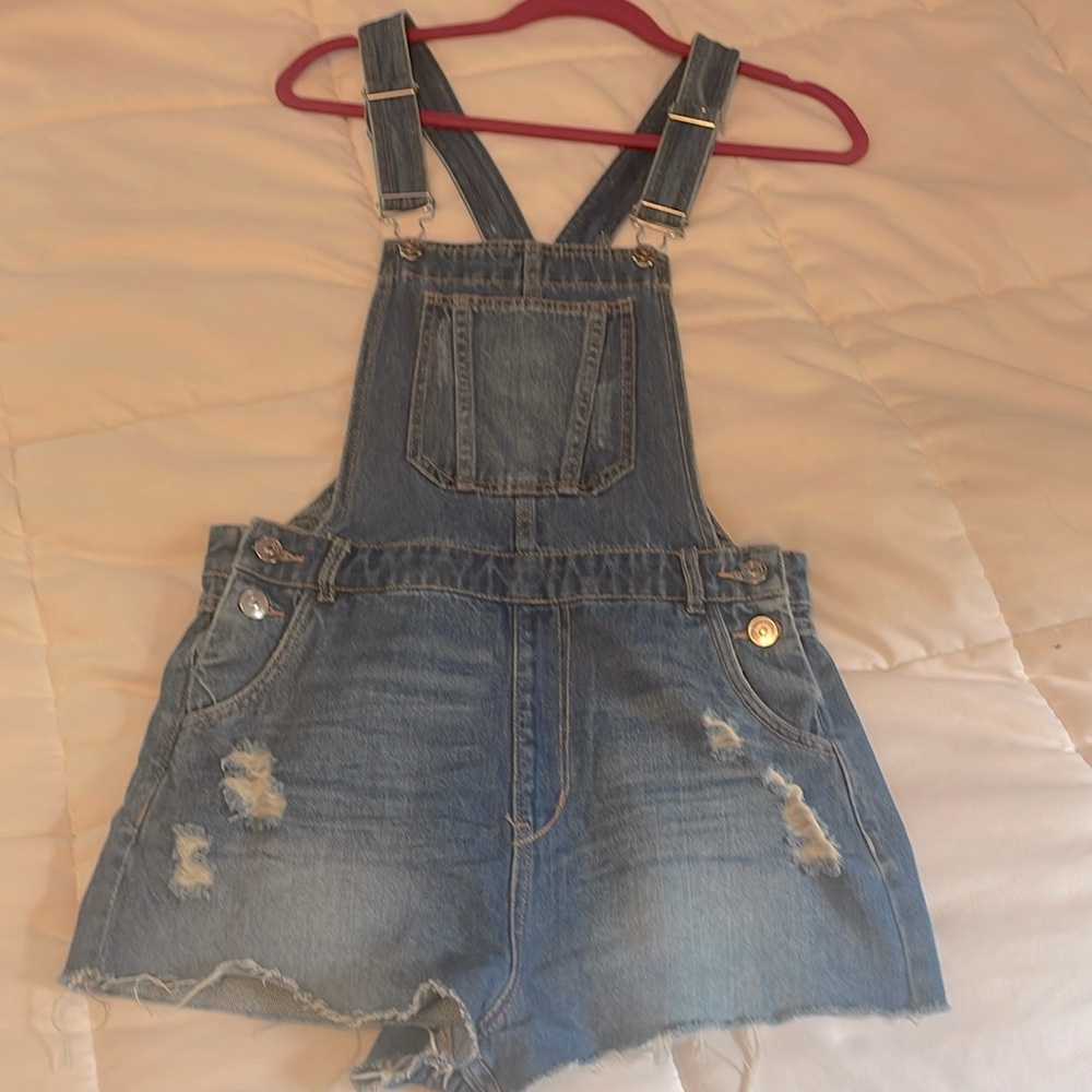 Divided overall shorts size 8 juniors